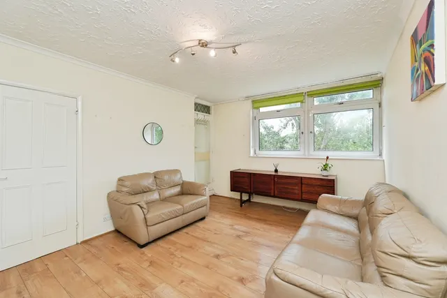 Southend Lane, London, SE6, photo 3