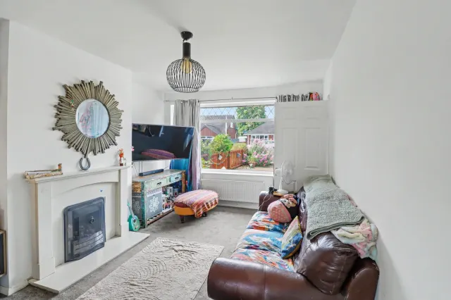 Crabmill Drive, Sandbach, photo 3