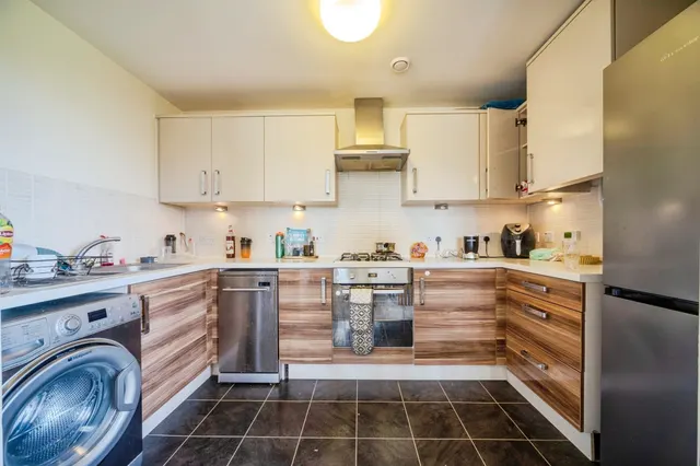 Millward Drive, Bletchley, MK2, photo 3