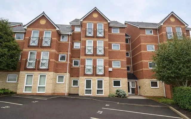 St. Michaels Close, Stourport-on-severn, DY13, photo 1