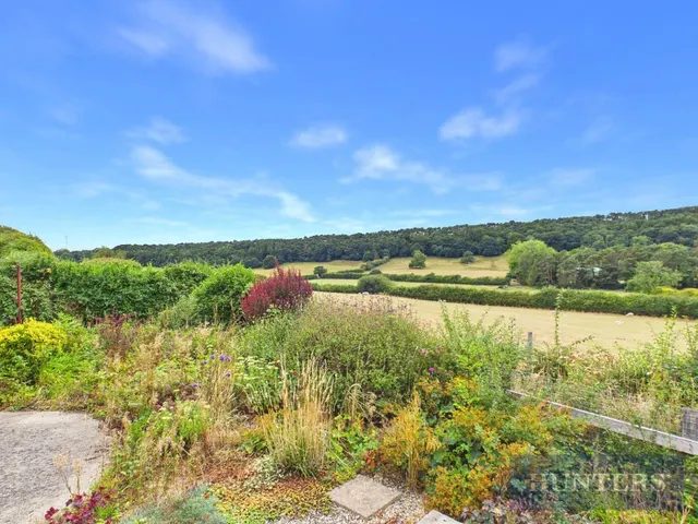 Photo 2 — Plaxton Court, Scarborough