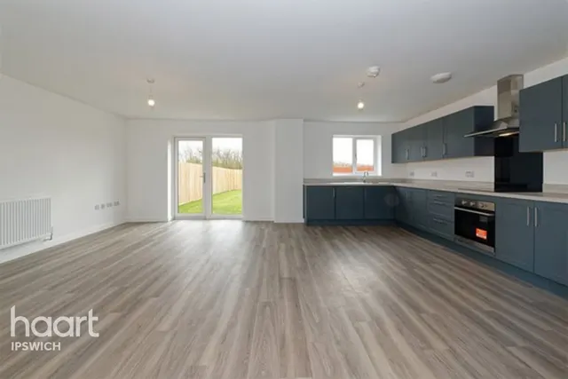 Church Road, Stowmarket, IP14, photo 2