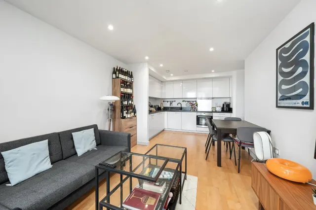 Chartfield Avenue, London, SW15, photo 3