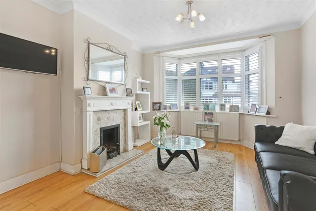 Hilbert Road, Cheam, SM3, photo 2