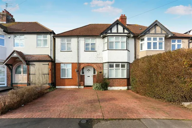 Hilbert Road, Cheam, SM3, photo 1