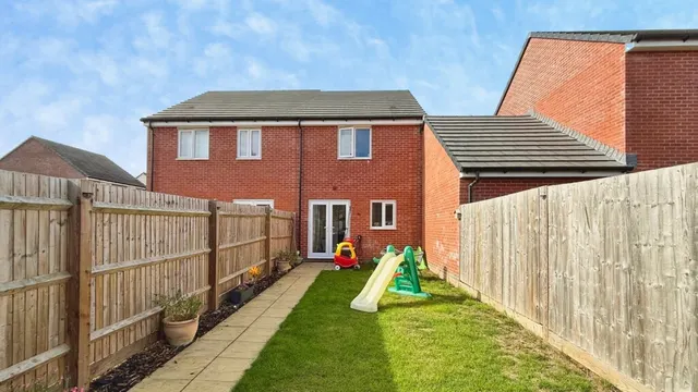 Amazon Way, Westbury, BA13, photo 2