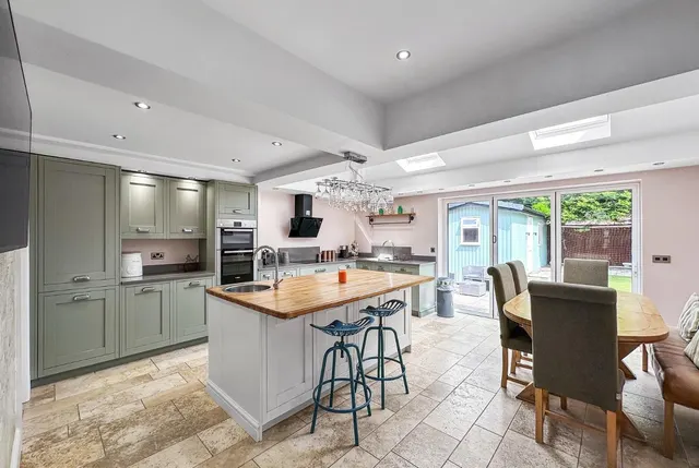 Photo 2 — Windsor Drive, Timperley, Cheshire WA14 5AN