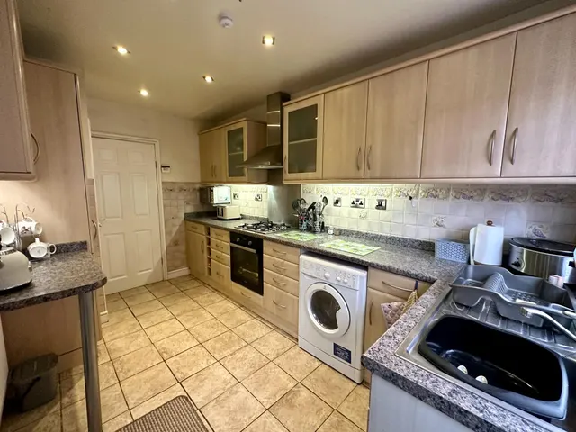 Arnotdale Drive, Pye Green, WS12, photo 2