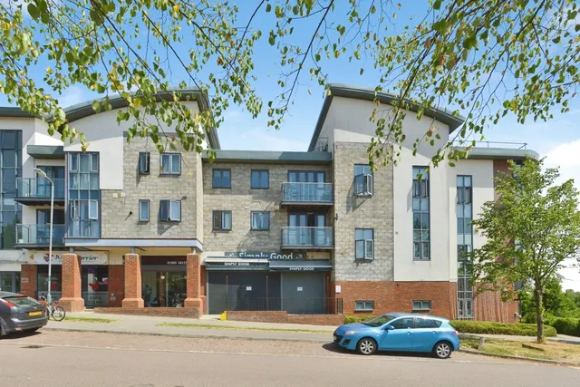 Dunthorne Way, Grange Farm, Milton Keynes, Buckinghamshire, MK8, photo 1