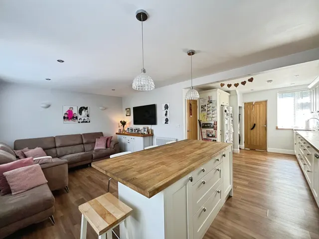 Photo 2 — Oak Street, Croft, Warrington, Warrington, WA3 7HH