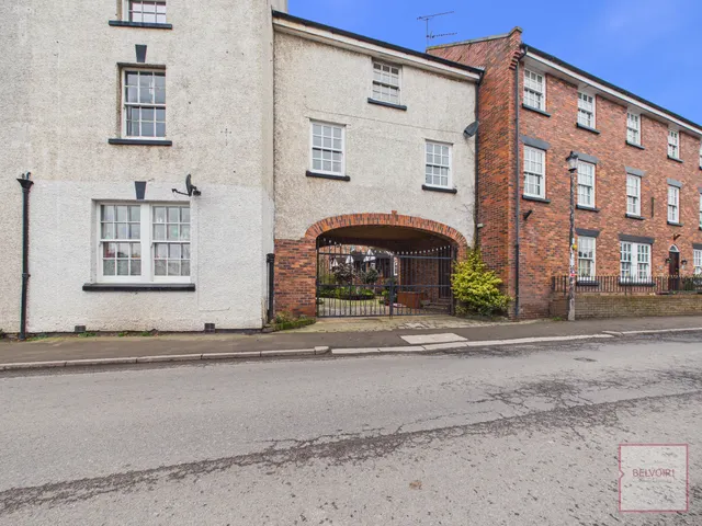 Crown Mews Cheshire Street, Audlem, CW3, photo 1