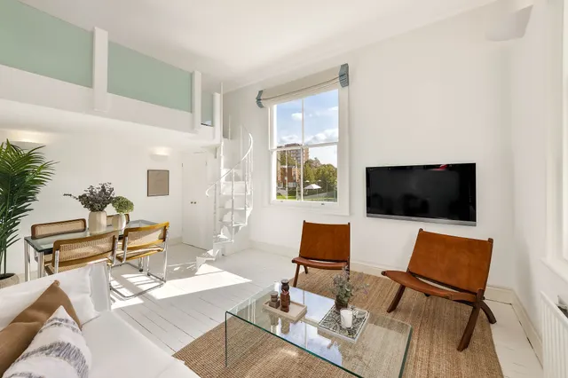 Flat 4, 149 Holland Park Avenue, London, photo 1
