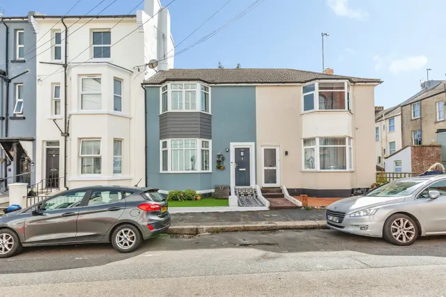 Earl Street, Hastings, photo 1