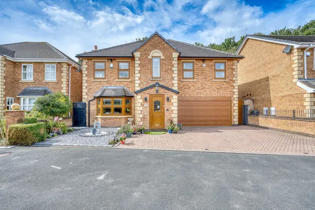 Bramwell Drive, Cheslyn Hay, WS6, photo 1