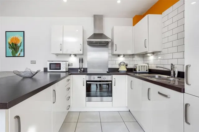 Church Road, London, E10, photo 3