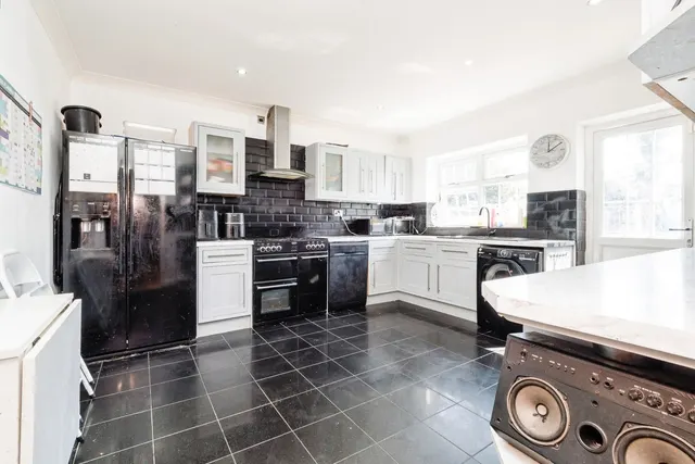 Photo 2 — Cranham Road, Hornchurch, Essex, RM11