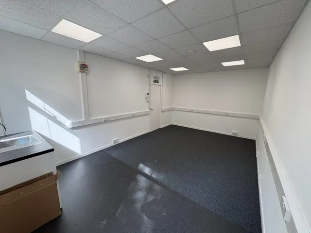 Photo 3 — Station Road - Shortlands - Kent - BR2