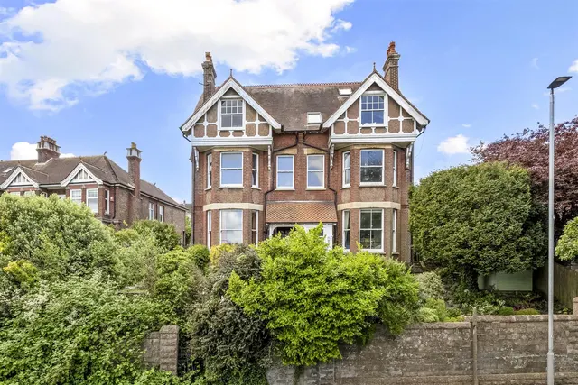 Photo 2 — King Henrys Road, Lewes, BN7 1BY