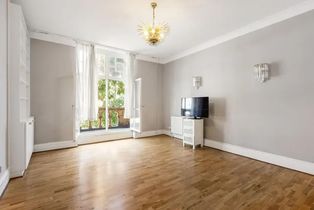 Montagu Mansions, W1U, photo 3