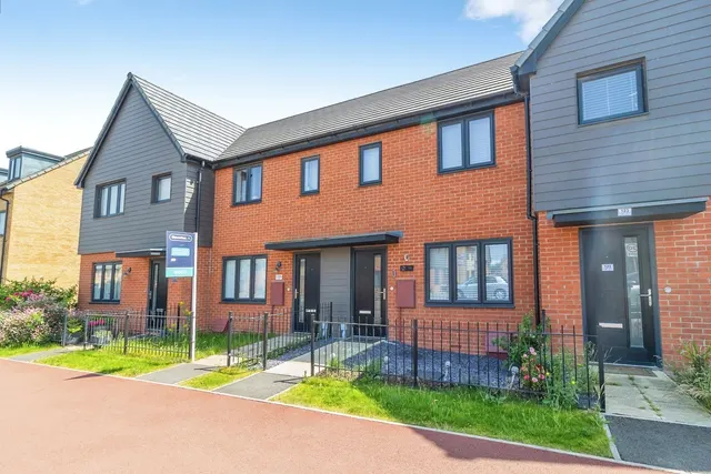 Burney Drive, Eagle Farm South, Milton Keynes, Buckinghamshire, MK17, photo 1