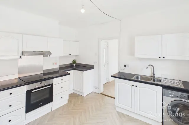 Frederick Street, Catcliffe, S60, photo 2