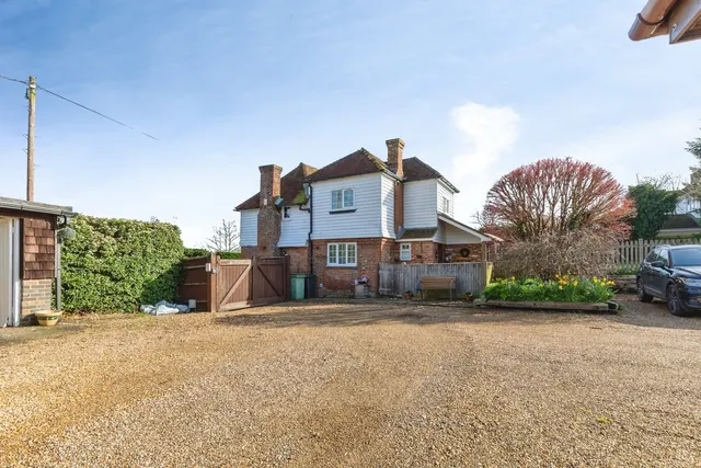 Lower Road, East Farleigh, Maidstone, Kent, ME15, photo 1