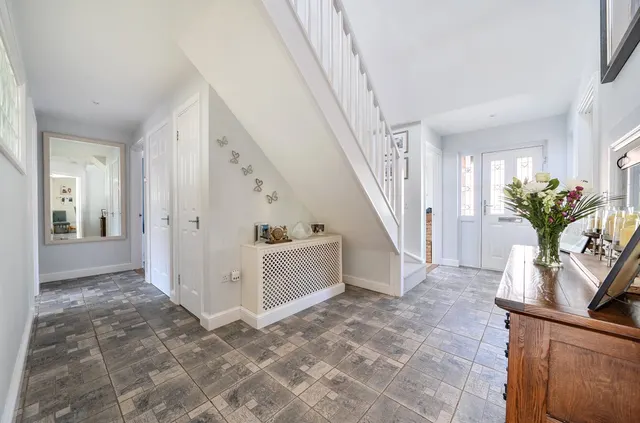 Greenway Crescent, Taunton, TA2, photo 3
