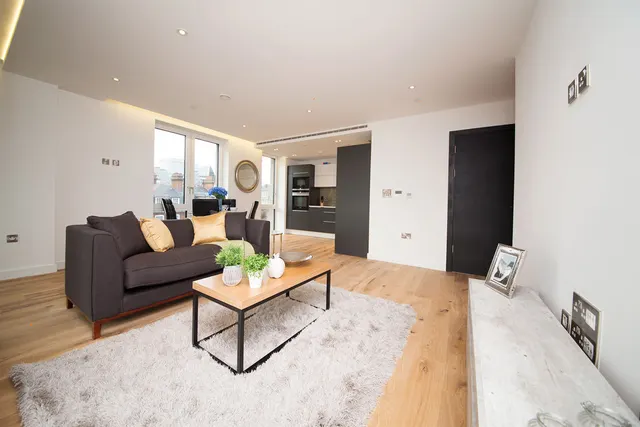 Photo 2 — Elizabeth Court, Westminster