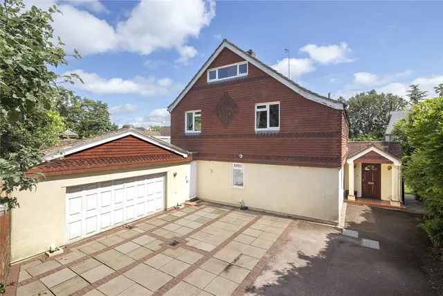 Coombe Hill Road, Kingston upon Thames, KT2, photo 1