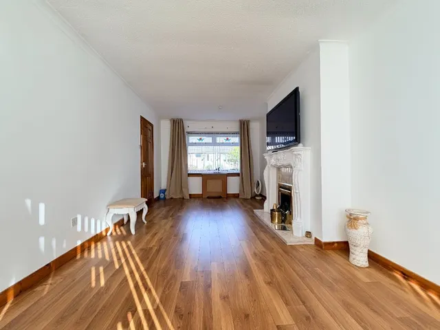 Weldon Place, Glasgow, G65, photo 3