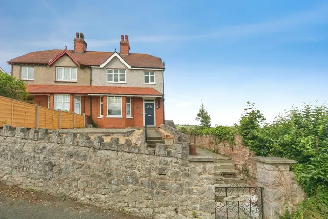 Withington Avenue, Old Colwyn, LL29, photo 1