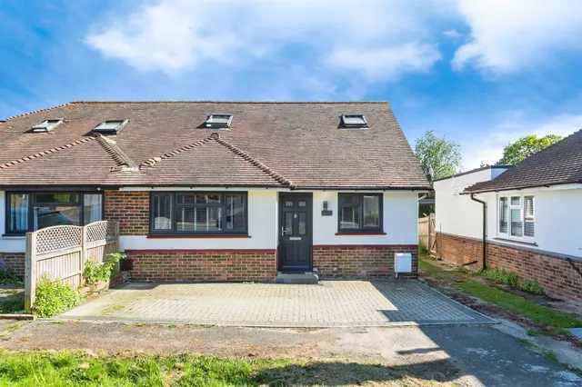 Meeds Road, Burgess Hill, photo 1