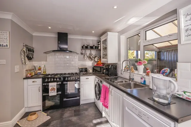 Milton Road, Waterlooville, PO7, photo 3