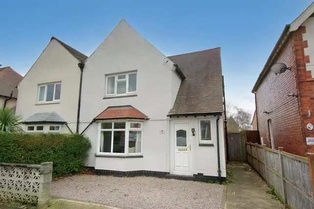 Ravensdale Avenue, Long Eaton, NG10, photo 1