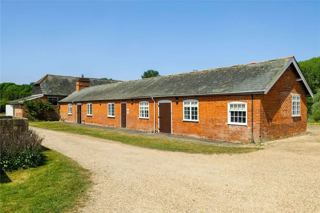 Lyburn Road, Hamptworth, Salisbury, Wiltshire, SP5 2DR, photo 1