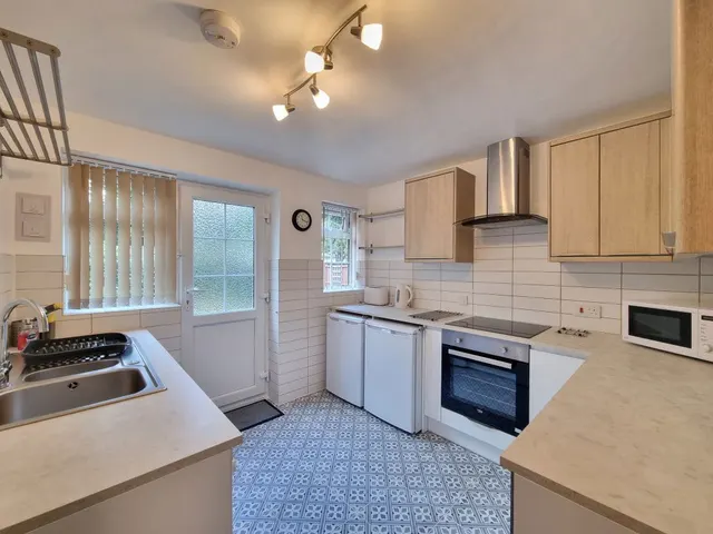 Cedars Court, Leicester, LE2, photo 1