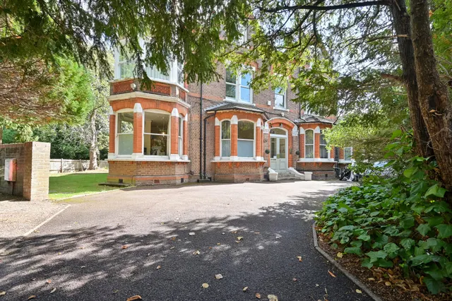 Flat 1, Merrow Grange, Watford, photo 1