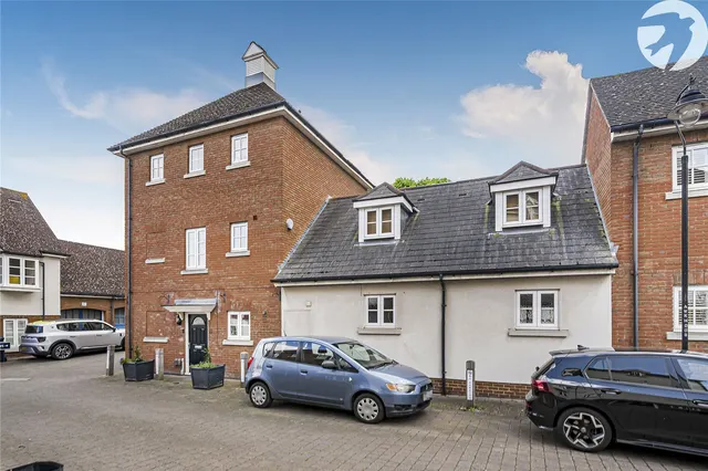 Watermans Way, Greenhithe, DA9, photo 1