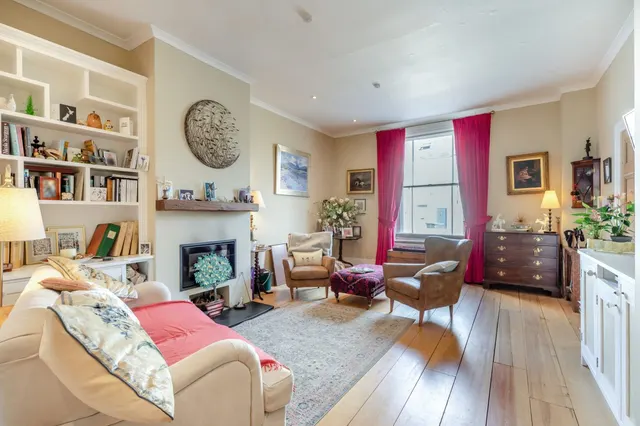 Photo 2 — Caledonian Road, Chichester, West Sussex, PO19 7PQ