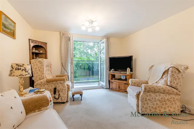 Cedar Avenue, Alsager, ST7, photo 2
