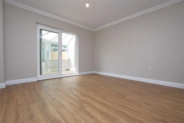 Stoke Mill Close, Guildford, GU1, photo 3