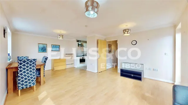 Hirst Crescent, Wembley, HA9, photo 3