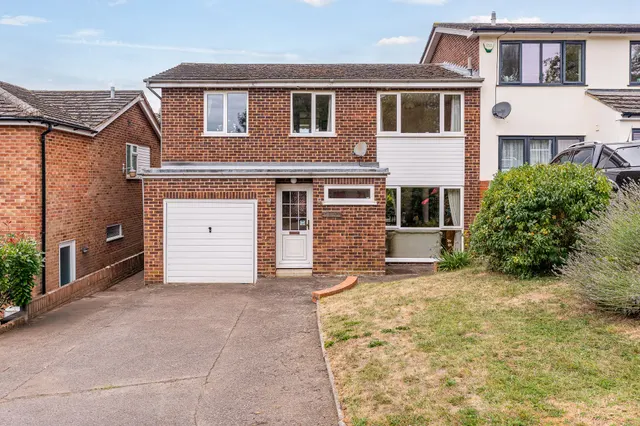 Hillcroft Hadham Road, Standon, Ware, SG11 1LH, photo 1