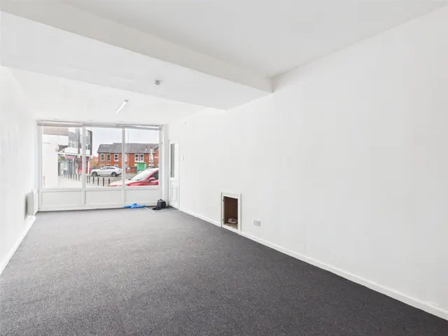 Wellington Street, Eastwood, NG16, photo 3