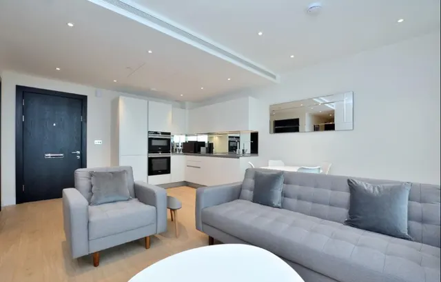 Queenstown Road, Battersea, SW11, photo 2