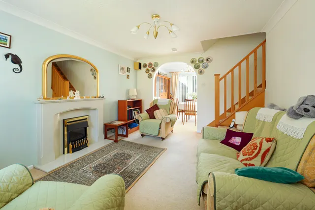 Mount Pleasant Close, Lyminge, CT18, photo 3