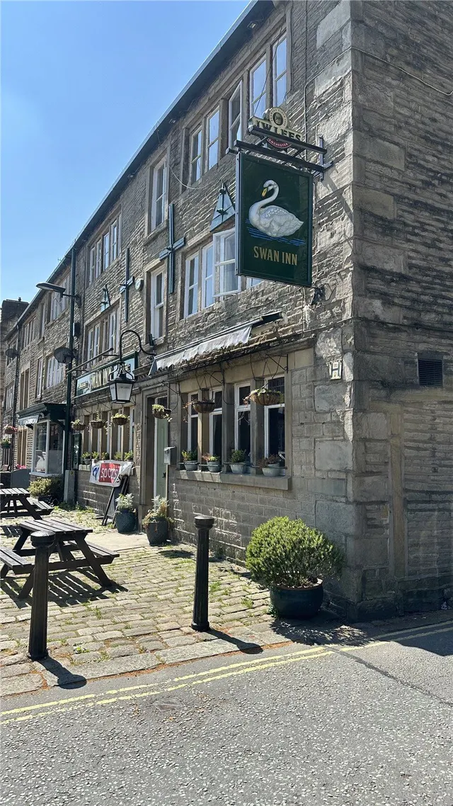 Off Dark Lane, Delph, OL3, photo 3
