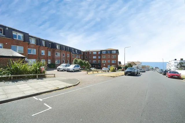 Longridge Avenue, Saltdean, BN2, photo 1