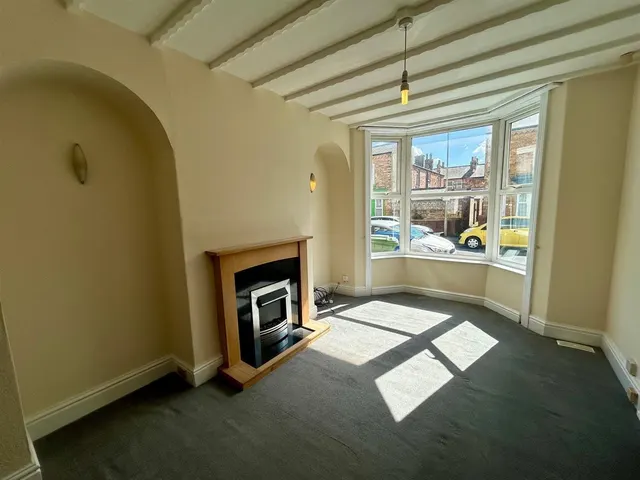 Candler Street, Scarborough, YO12, photo 2