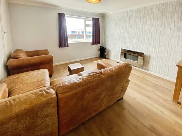Laburnam Close, Grantham, NG31, photo 2